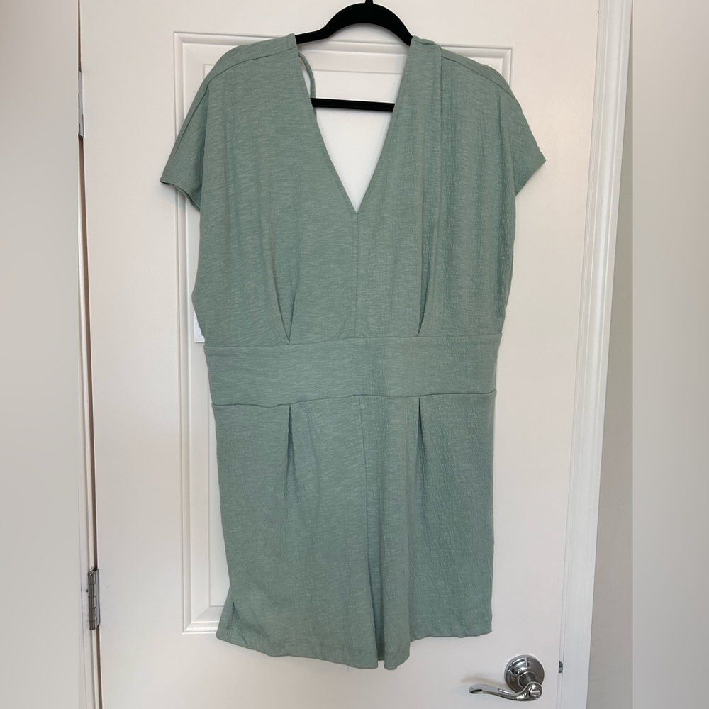 Nine West Vneck Romper with pocket XXL